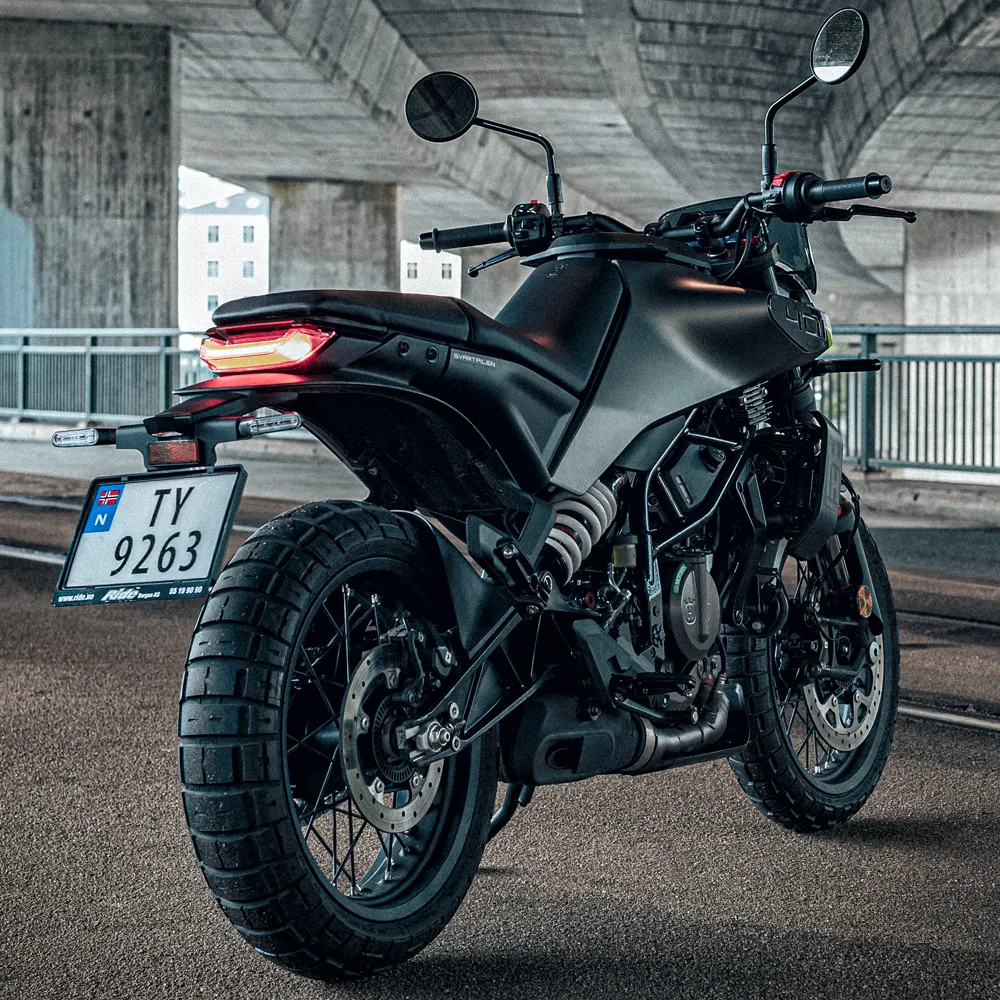 2024 Svartpilen 401